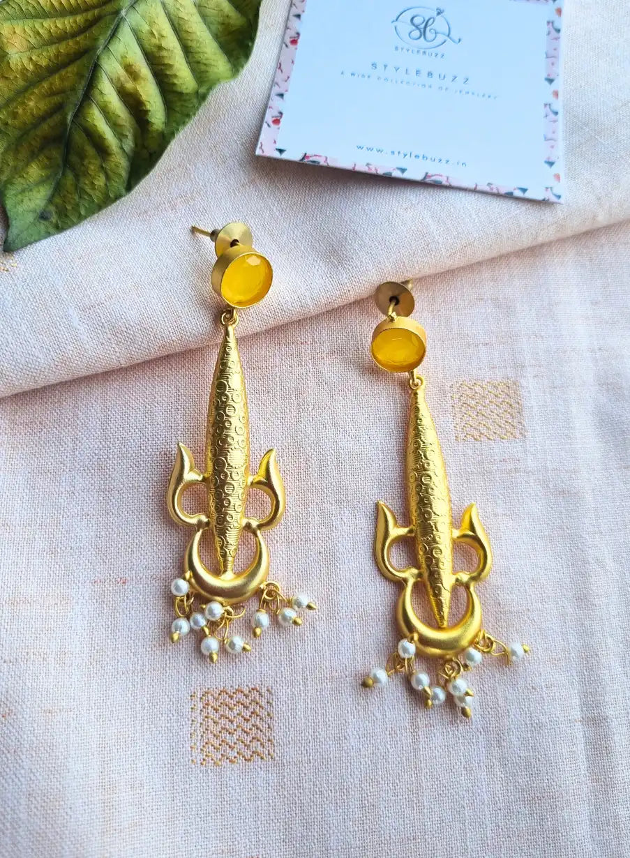 Eye-Catchy Golden Brass Long Earrings with Yellow Monalisha Stone