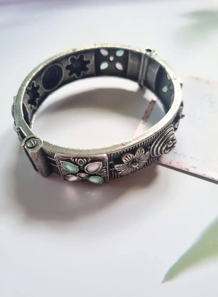 Silver Replica Gorgeous Premium-Quality Bangle