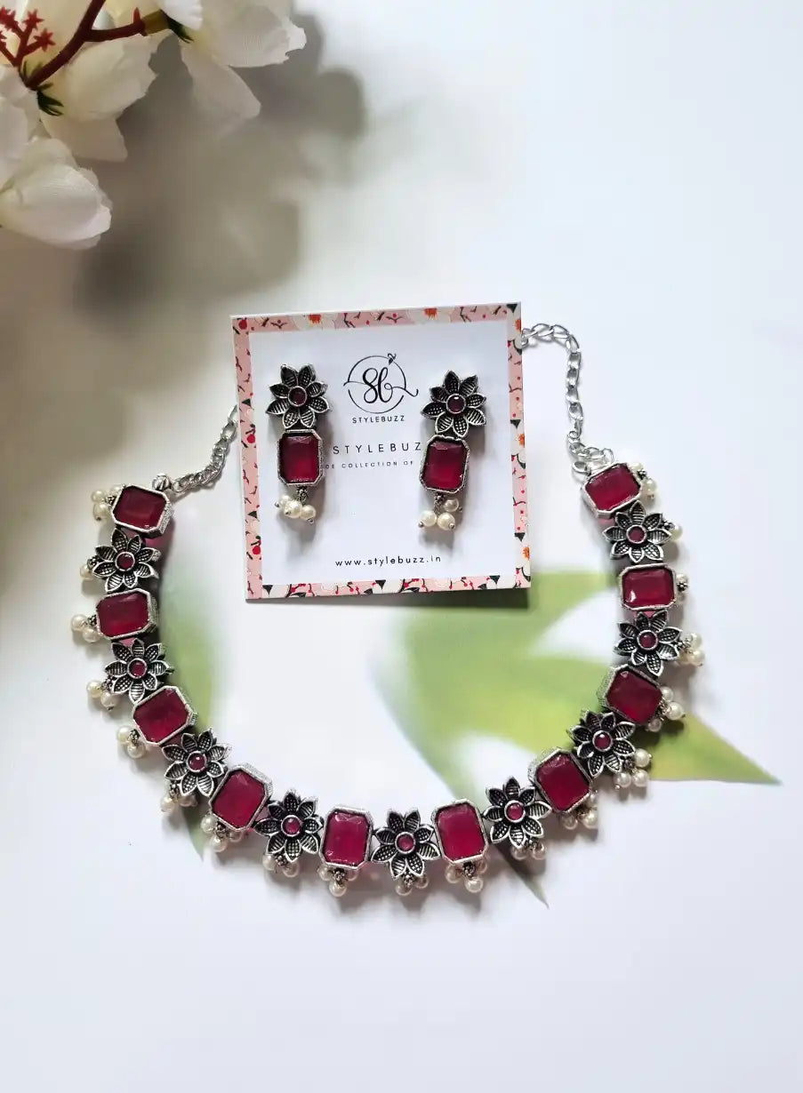 German Silver Premium-Quality Red Monalisha Stone Necklace