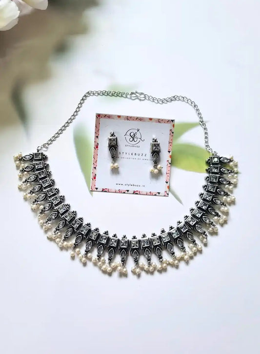 German Silver Exclusive High-Quality Monalisha Stone Necklace