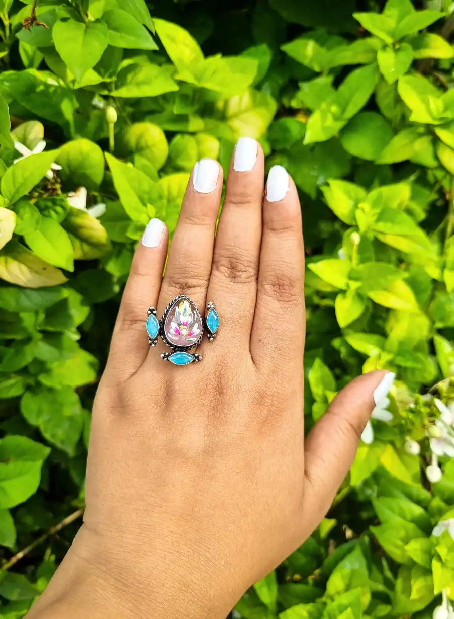 Hand Painted Sky-Blue Monalisha Stone Finger Ring