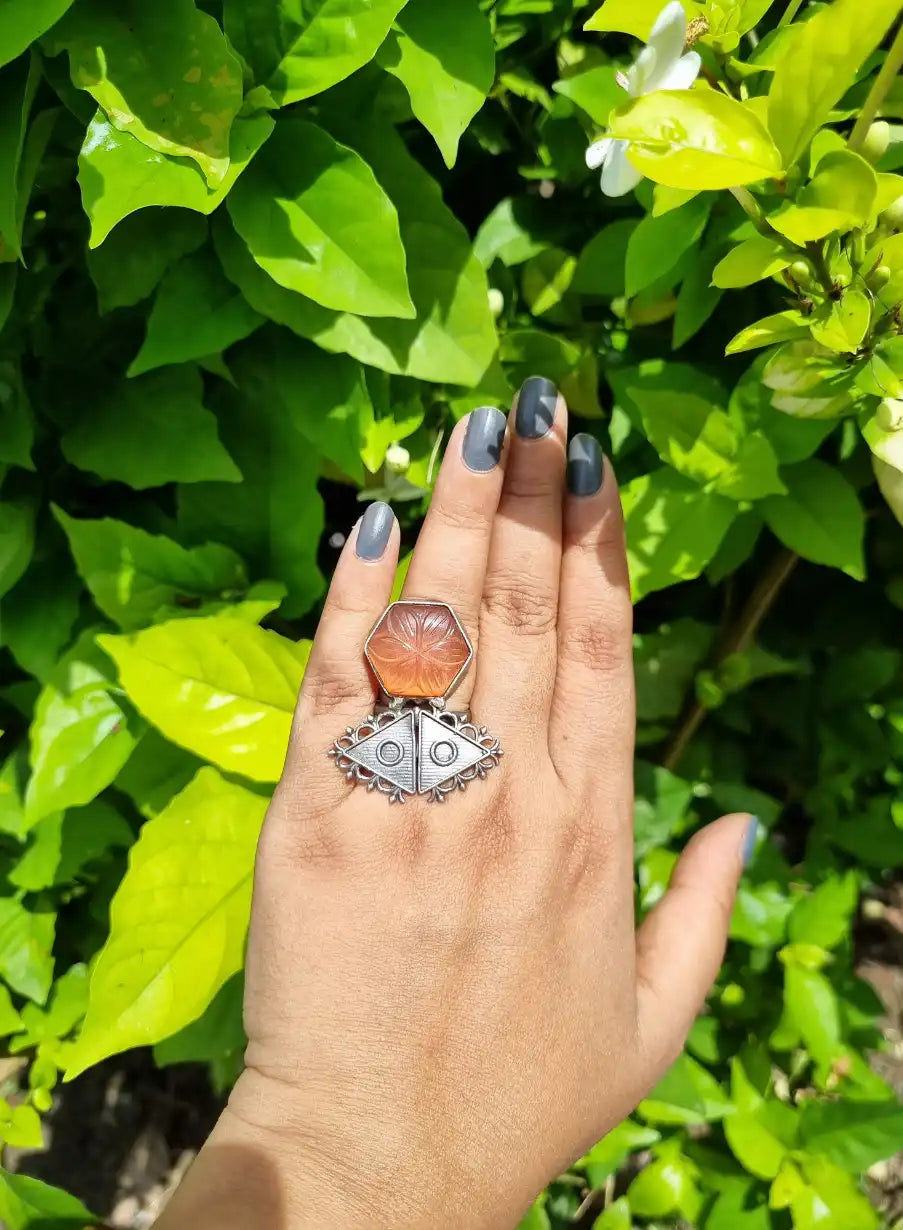 Replica Monalisha Stone Finger Ring