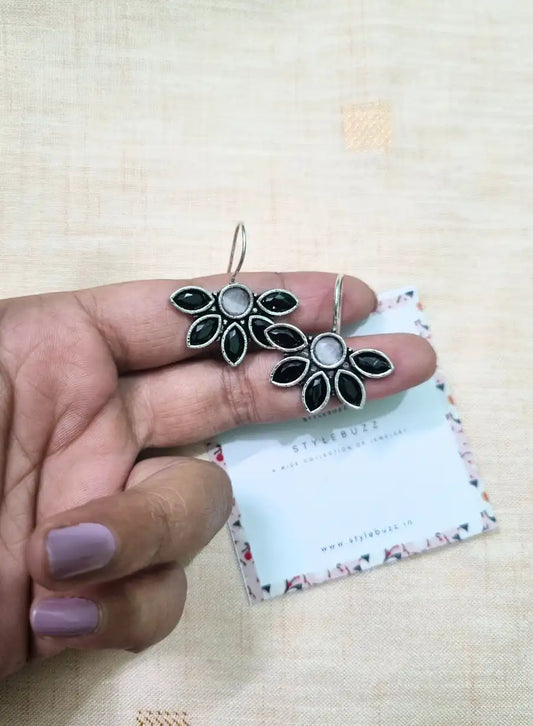 Black-White Stone Replica Leaf Dangle