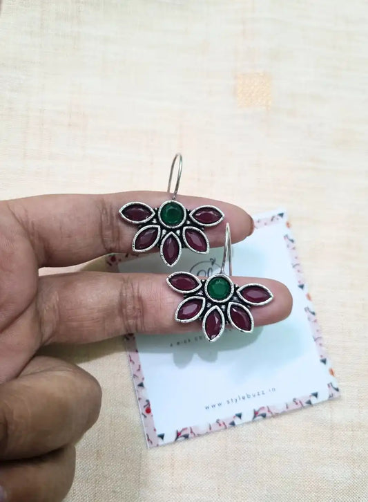 Red-Green Stone Replica Leaf Dangle