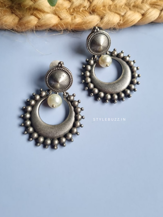 Silver Replica Fashionable Stud With Pearl