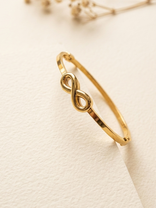 Waterproof sleek infinity kada