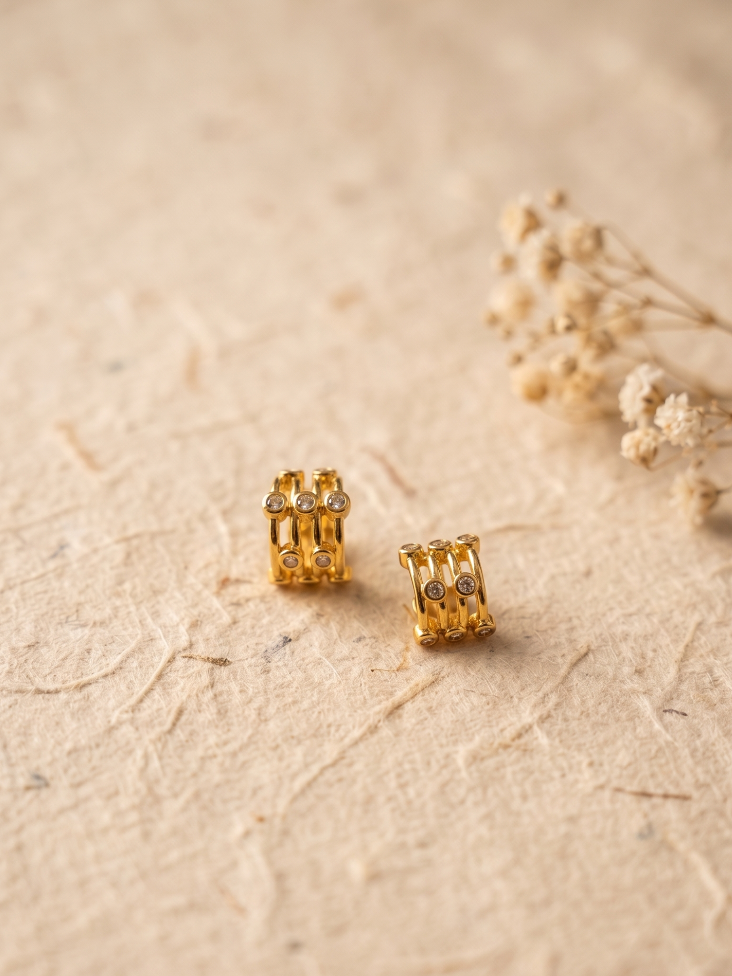 Waterproof small bali style stud with stone
