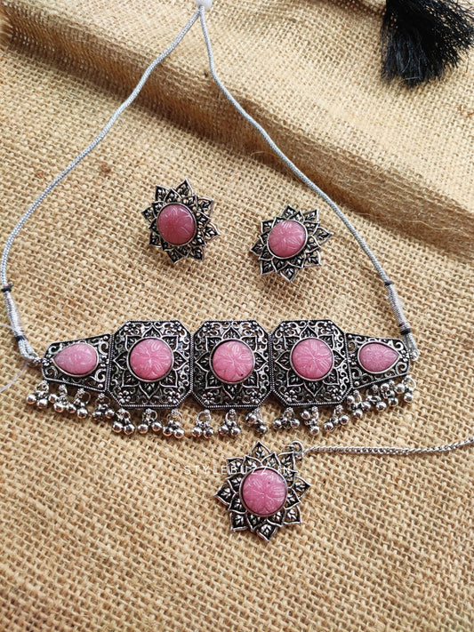 Black Polish Lite Pink Colored Choker , Earrings And Tikli