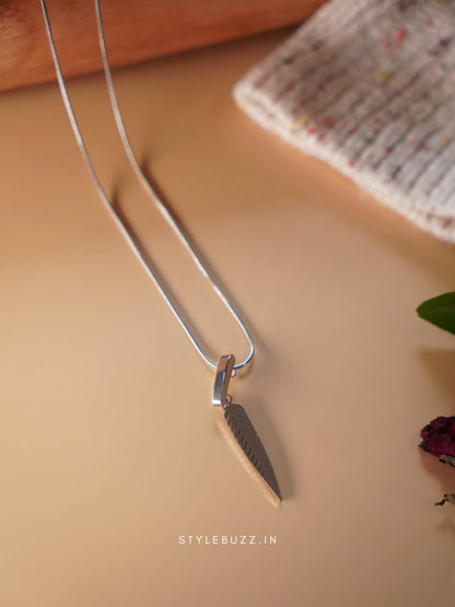 Anti Tarnish Silver Tone Stylish Necklace