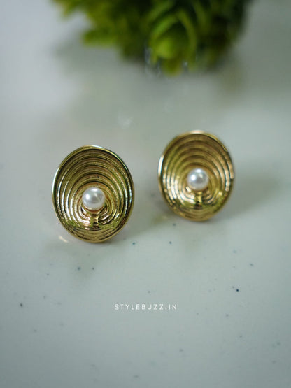 Anti Tarnish Pretty Hoop Earrings With Pearl