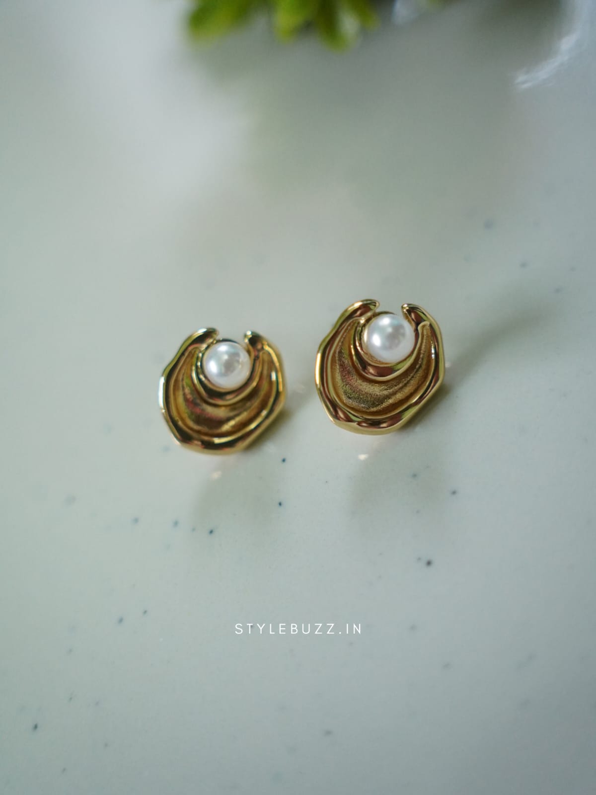 Anti Tarnish Party Wear Earrings With Pearl