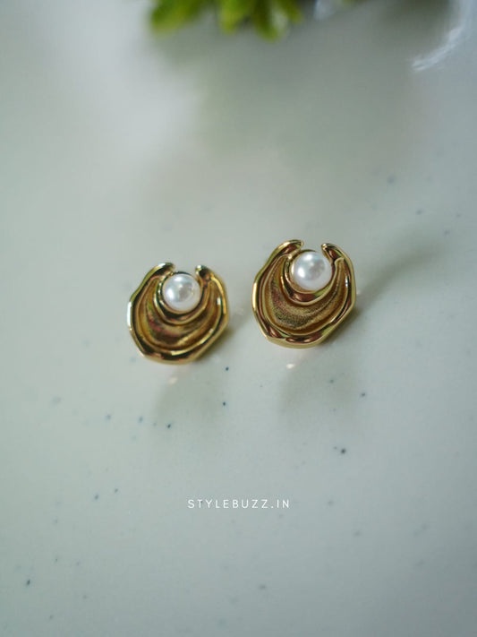 Anti Tarnish Party Wear Earrings With Pearl