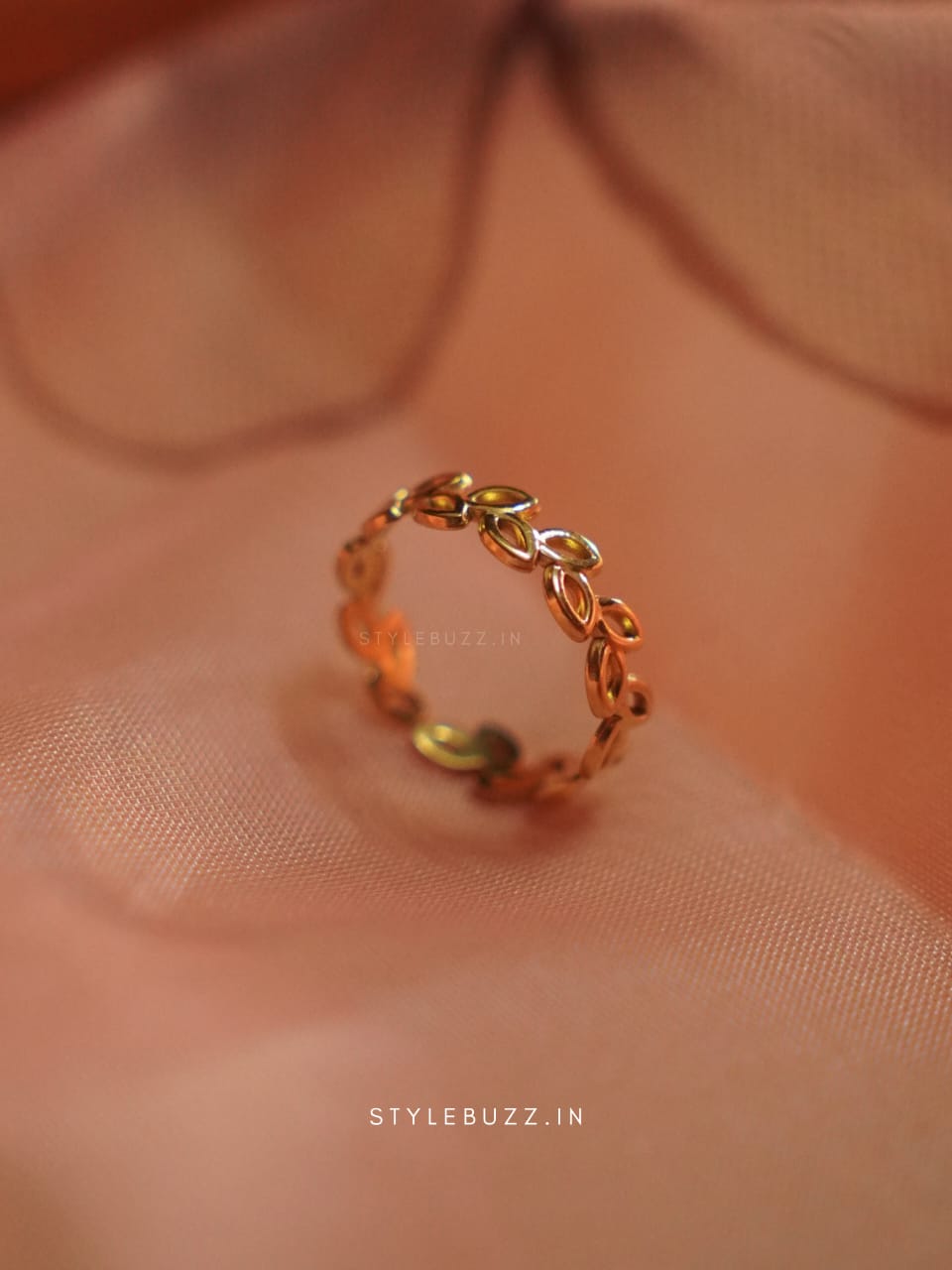 Leaf Designed Fancy Finger Ring