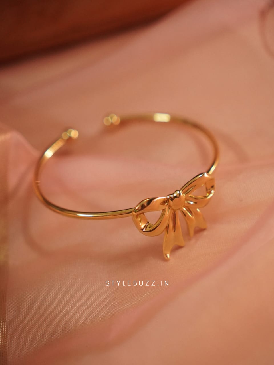 Anti Tarnish Cute Bow Designed Bracelet