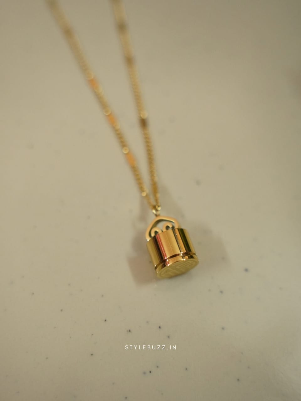 Anti Tarnish Gold Toned Korean Necklace With Classy Pendent