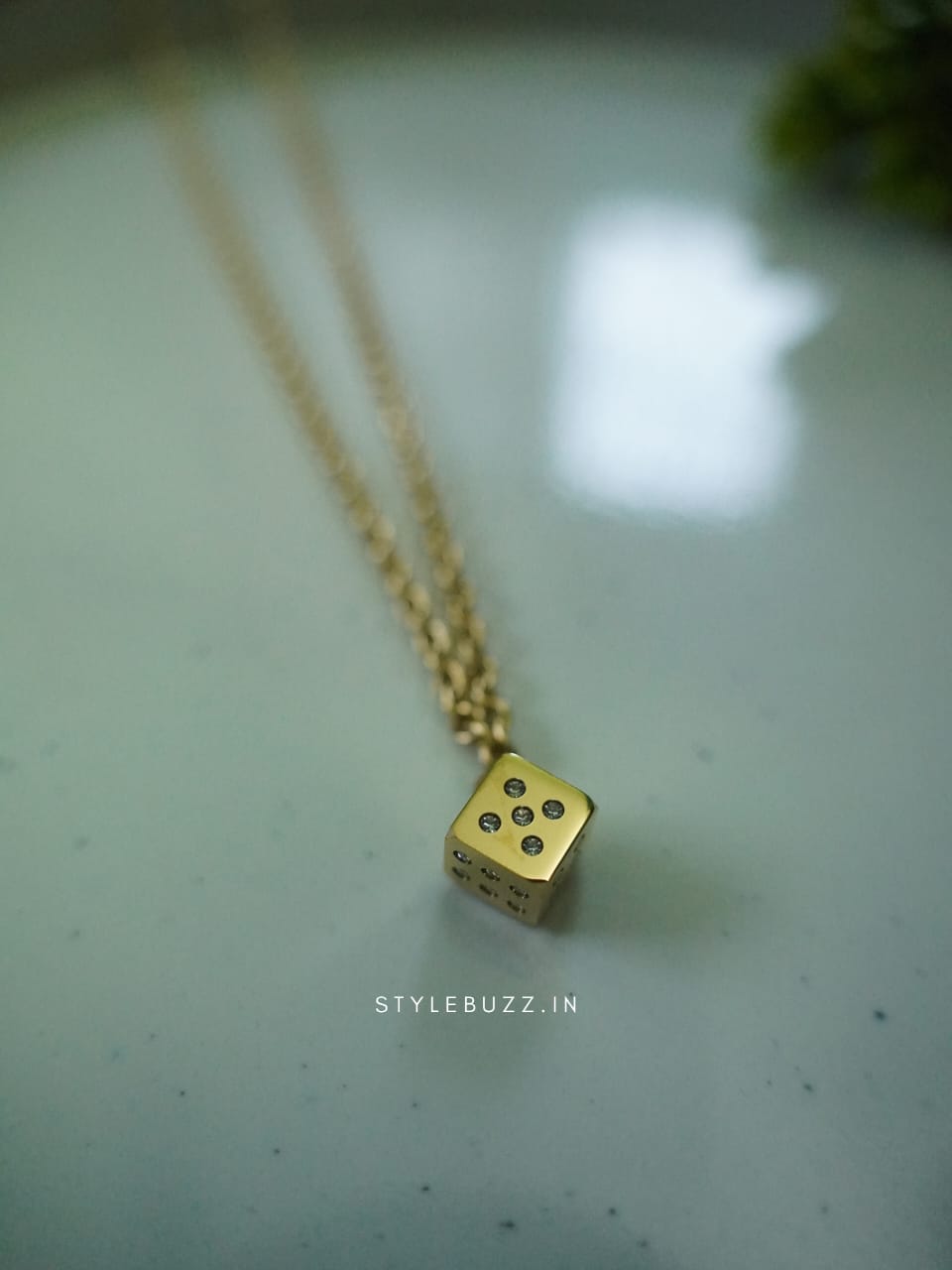 Anti Tarnish Necklace With Antique Cube Shaped Pendent With Vintage Stone