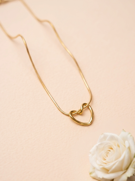 Anti Tarnish Trendy Hollow Heart Designed Necklace