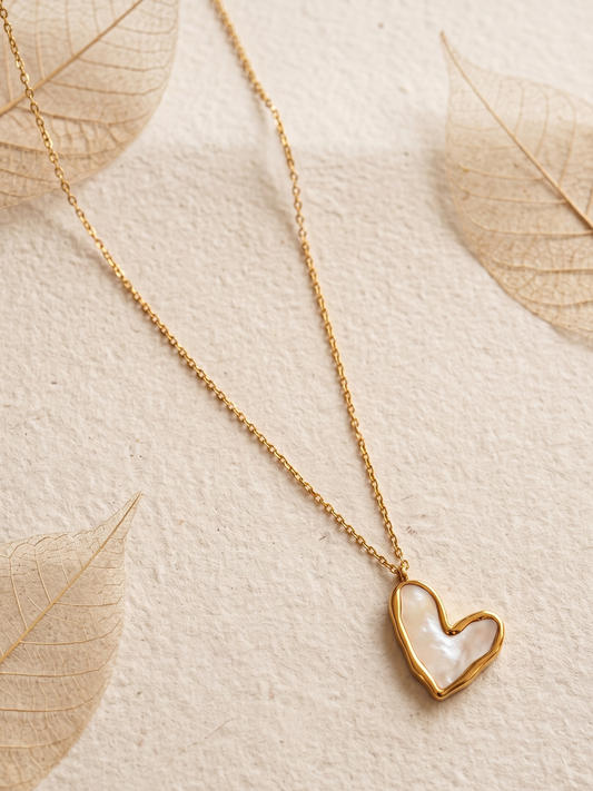 anti tarnish necklace with a heart-shaped MOP pendant 
