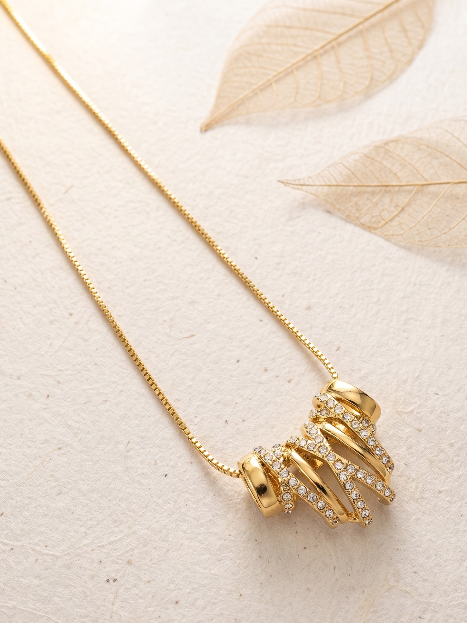 anti tarnish necklace with big pendant