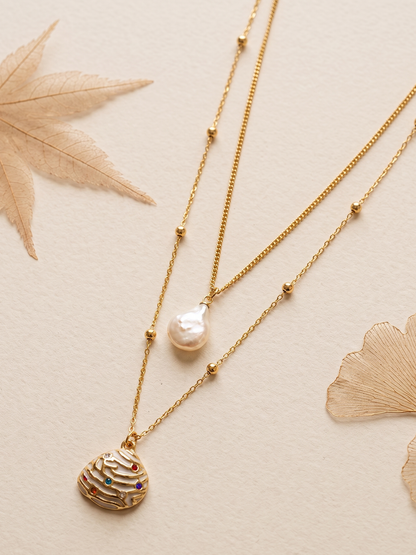 double layers necklace with shell pendant and pearl 