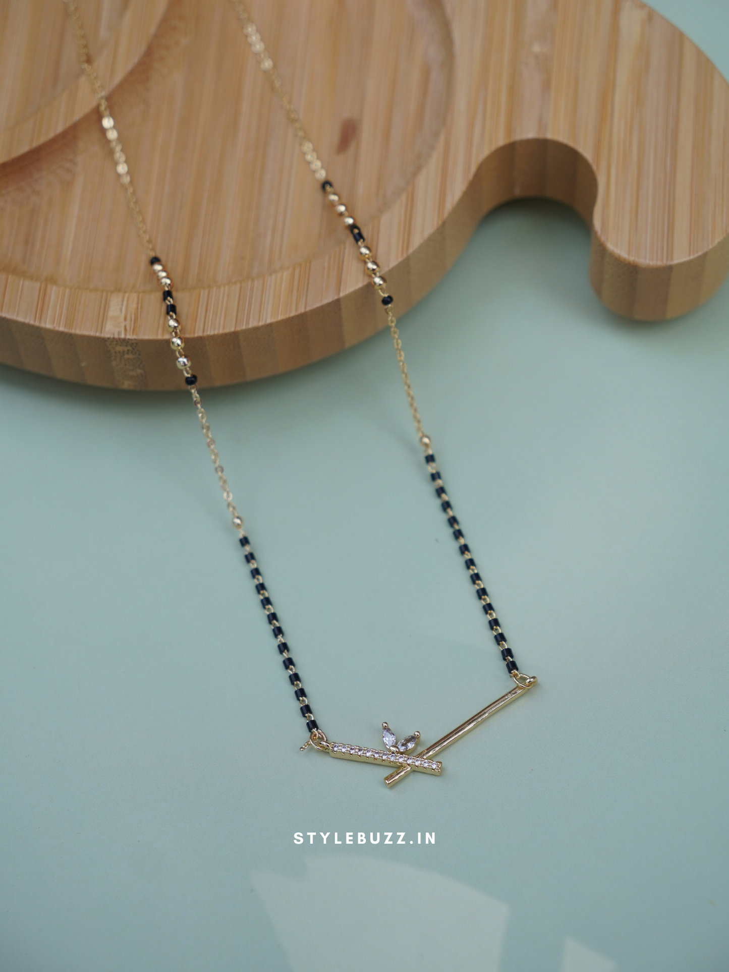 Waterproof leaf design mangalsutra