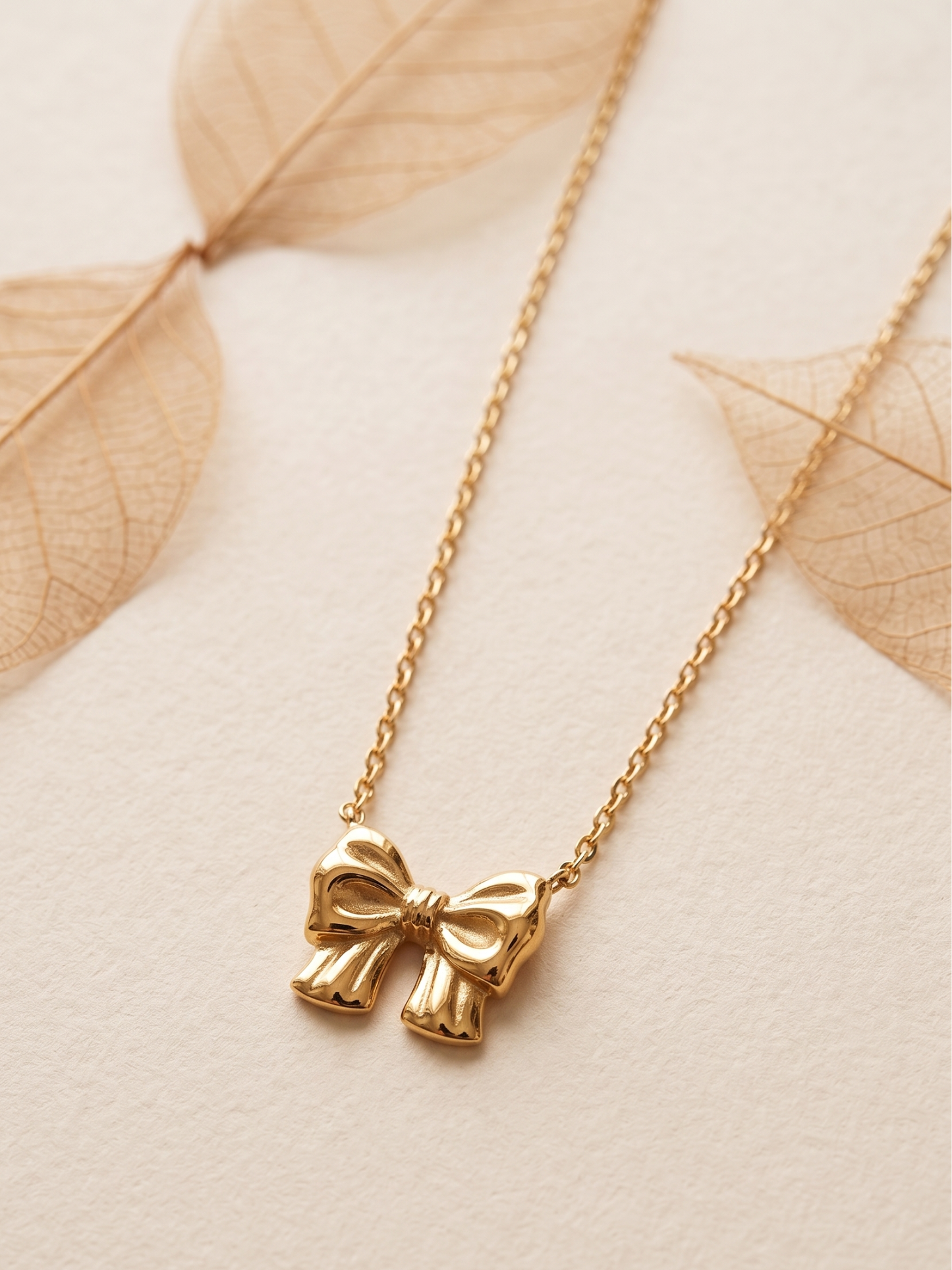 waterproof bow-shaped necklace