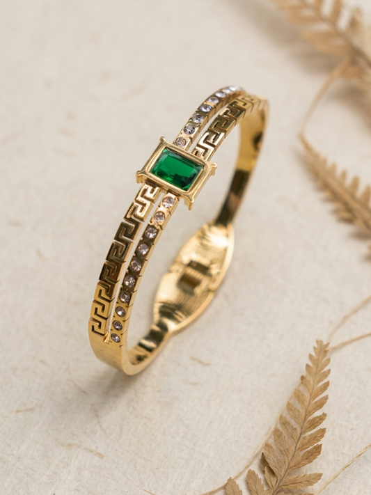 waterproof bracelet with a green gemstone