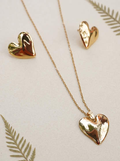 waterproof heart-shaped necklace and earrings 